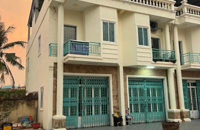 ផ្ទះល្វែង សម្រាប់លក់